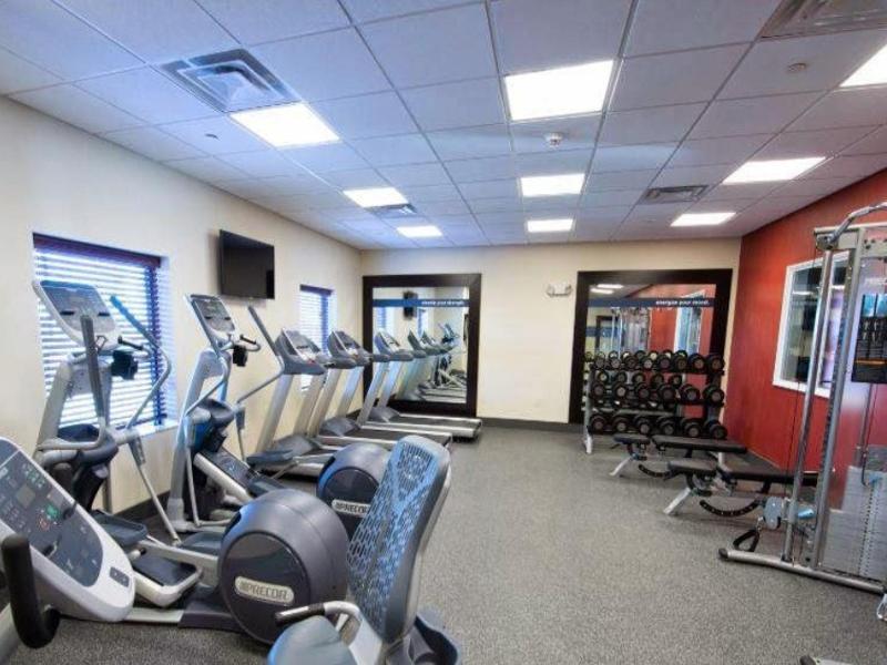 Hampton Inn & Suites Bismarck Northwest Екстериор снимка