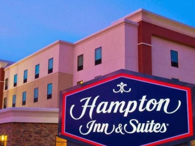 Hampton Inn & Suites Bismarck Northwest Екстериор снимка